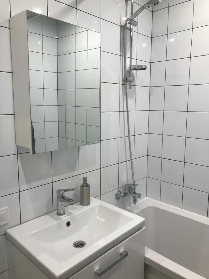 Tf Apartment Двокімнатні Апартаменти В Центрі Міста Poltava Ngoại thất bức ảnh