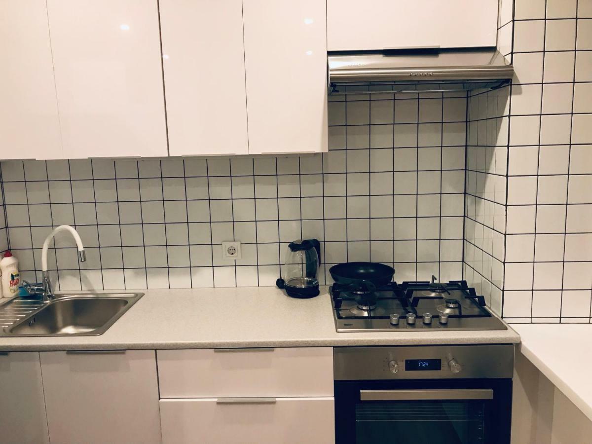 Tf Apartment Двокімнатні Апартаменти В Центрі Міста Poltava Ngoại thất bức ảnh