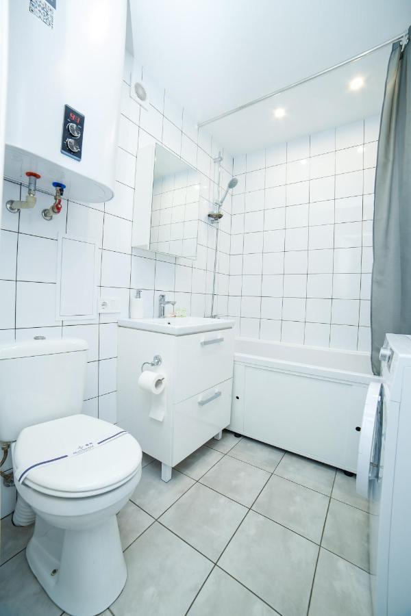 Tf Apartment Двокімнатні Апартаменти В Центрі Міста Poltava Ngoại thất bức ảnh